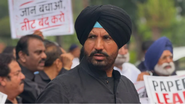 राजा वड़िंग पर गिरफ्तारी की तलवार! SC आयोग का 5 दिन का अल्टीमेटम, जानें पूरा मामला