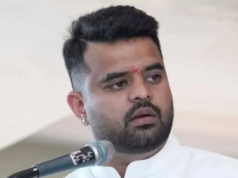जेल में प्रज्वल रेवन्ना के पास मिला मोबाइल, फॉरेंसिक जांच में अश्लील वीडियो का दावा; 5 गिरफ्तार प्रज्वल रेवन्ना से जुड़े जेल मोबाइल फोन मामले की प्रतीकात्मक तस्वीर