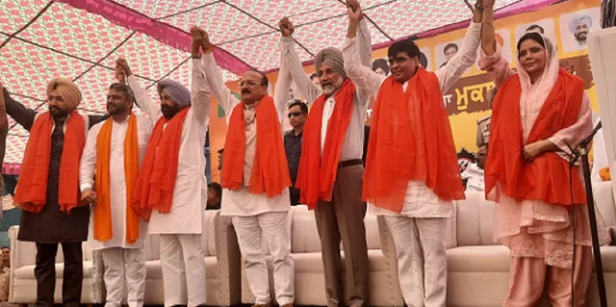 Mohali Nasha Mukt Punjab Yatra मोहाली में नशा मुक्त पंजाब यात्रा के दौरान भाजपा नेता आशीष सूद