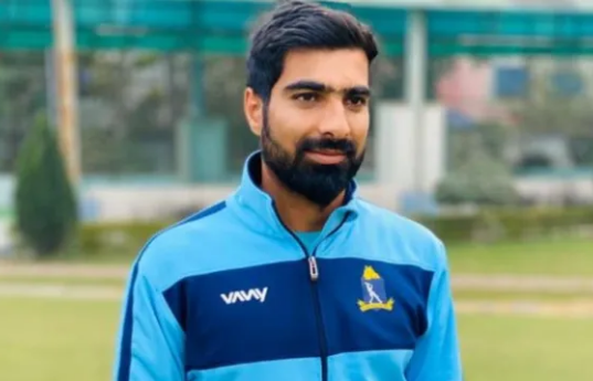 क्रिकेटर शमी के भाई कैफ की बढ़ी मुश्किलें, महिला की शिकायत पर FIR क्रिकेटर मोहम्मद शमी के भाई कैफ के खिलाफ लखनऊ में दर्ज मुकदमे से जुड़ी सांकेतिक तस्वीर