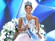 Miss World 2026: जोहेरी मोला डोमिंगेज के सिर सजा विश्व सुंदरी का ताज, 111 देशों की सुंदरियों को पछाड़ रचा इतिहास मिस वर्ल्ड 2026 का ताज जीतने के बाद जोहेरी मोला डोमिंगेज
