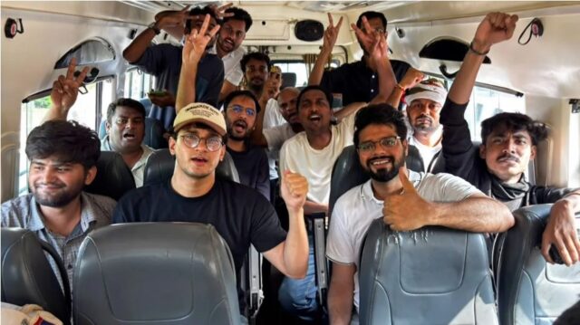 CJP नेता आशुतोष रांका और सौरव दास को 5 दिन की जेल, अजिंक्या शिंदे रिहा CJP leaders Ashutosh Ranka and Saurav Das sent to five-day judicial custody by court