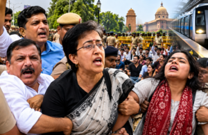 Jantar Mantar Protest: आतिशी, संजय सिंह और नेहा बोरा समेत बड़ी संख्या में प्रदर्शनकारी हिरासत में Jantar Mantar Protest में आतिशी, संजय सिंह और नेहा बोरा समेत प्रदर्शनकारी हिरासत में