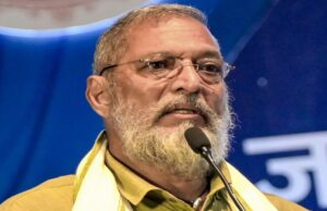 नाना पाटेकर की फैमिली में कौन-कौन? पत्नी नीलकांति से अलग रहने की वजह से लेकर बेटे की मौत तक, जानिए पूरी कहानी नाना पाटेकर की निजी जिंदगी और परिवार की जानकारी जिसमें पत्नी नीलकांति और बेटे मल्हार का जिक्र है