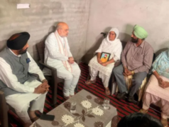 अमित शाह का पंजाब दौरा: गुरदासपुर में विक्रमजीत के परिवार से मिले, मानसा में झोटा के घर जाएंगे अमित शाह पंजाब दौरे के दौरान विक्रमजीत सिंह के परिवार से मुलाकात करते हुए