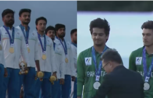 Asian Games 2026: पाकिस्तान को 19 रन से हराकर भारत ने जीता गोल्ड, पोडियम पर बजा जन-गण-मन एशियन गेम्स 2026 में पाकिस्तान को हराकर गोल्ड मेडल जीतने वाली भारतीय क्रिकेट टीम