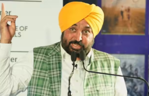 भगवंत मान के कैंप ऑफिस पर CBI रेड से गरमाई सियासत, CM ने BJP पर लगाए गंभीर आरोप Punjab CM Bhagwant Mann reacts to CBI raid at camp office